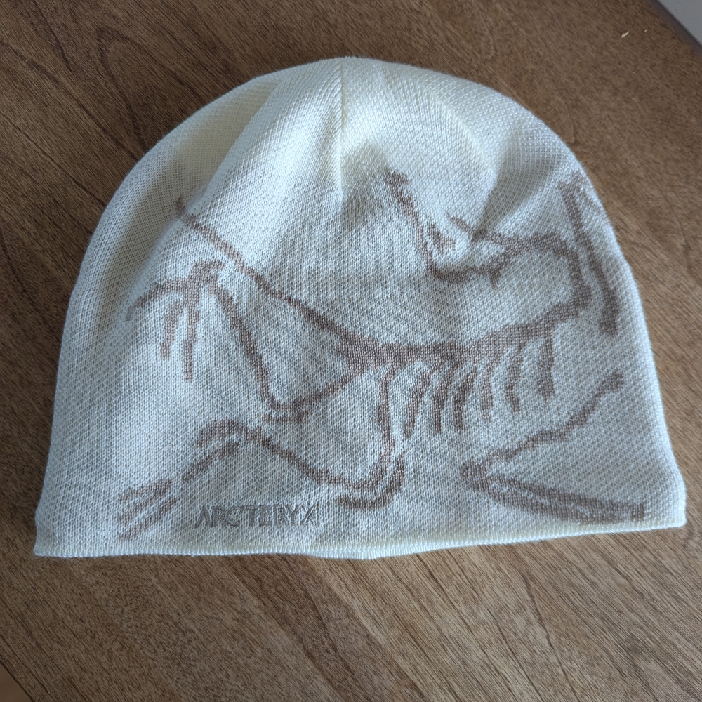 Arc'teryx Ivory and Taupe Beanie